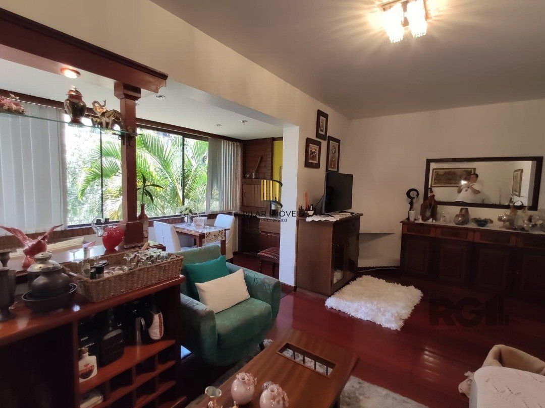 Apartamento 2 dormitórios no bairro Tristeza