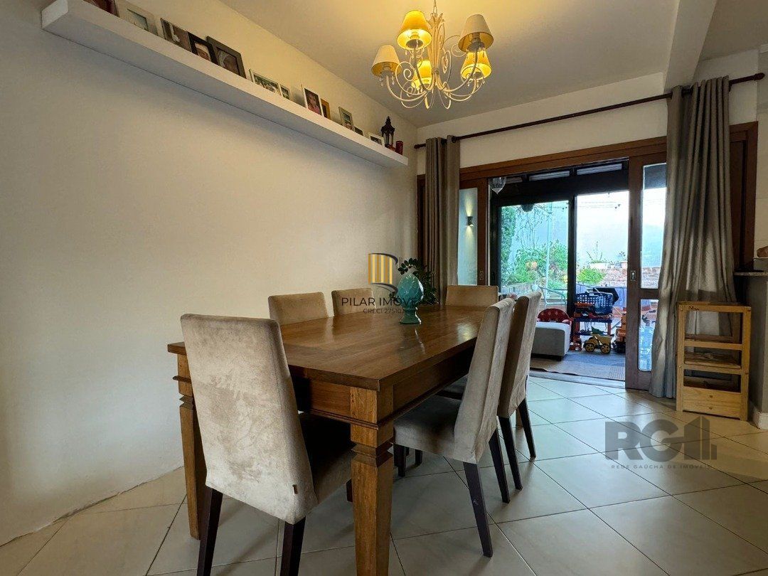 Casa 3 dormitórios no bairro Espírito Santo