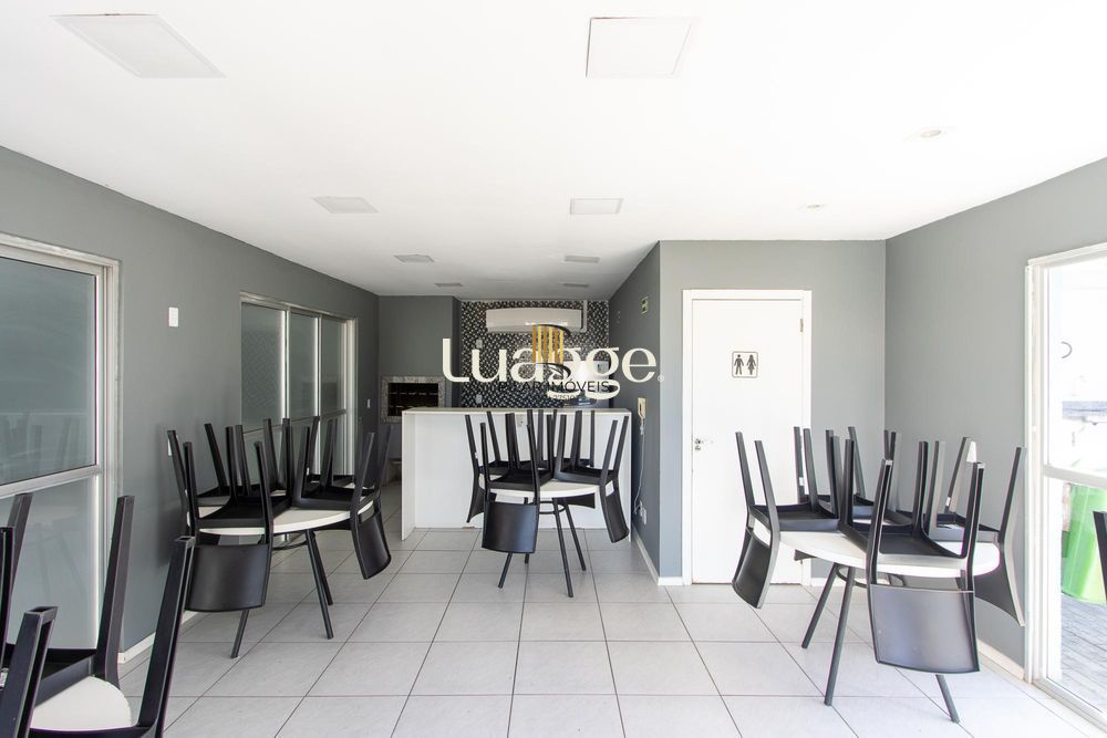 Apartamento 2 quartos, reformado, 1 vaga escriturada - Vila Nova