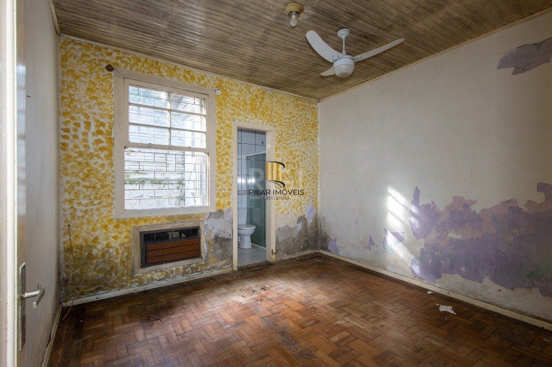 Casa para Venda - 172.54m², 2 dormitórios, sendo 1 suites, 4 vagas - Ipanema