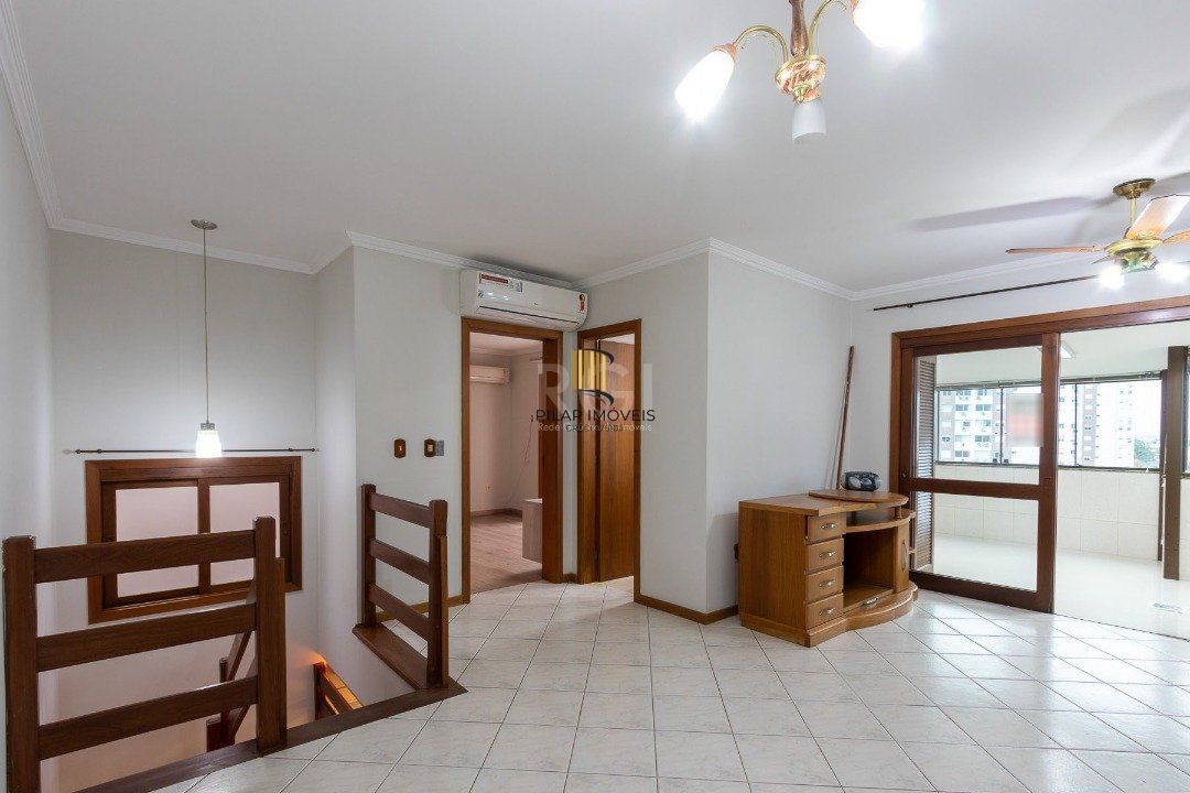 Cobertura para Venda - 247.08m², 3 dormitórios, sendo 1 suites, 2 vagas - Vila Ipiranga