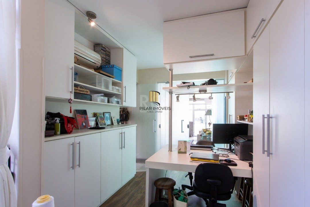 Casa 4 dormitórios no bairro Teresópolis