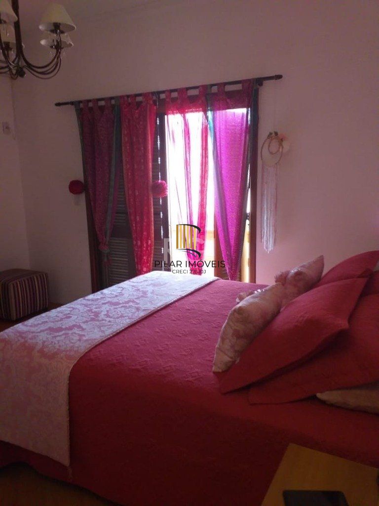 Casa para Venda - 273m², 3 dormitórios, sendo 1 suites, 4 vagas - Aberta dos Morros
