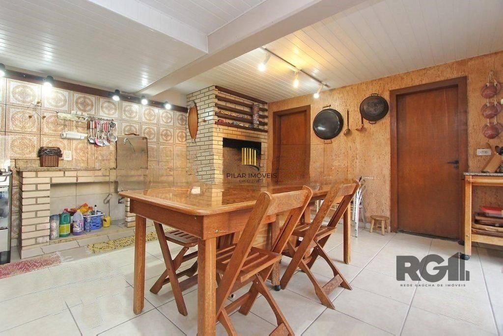 Casa 4 dormitórios no bairro Jardim Itu