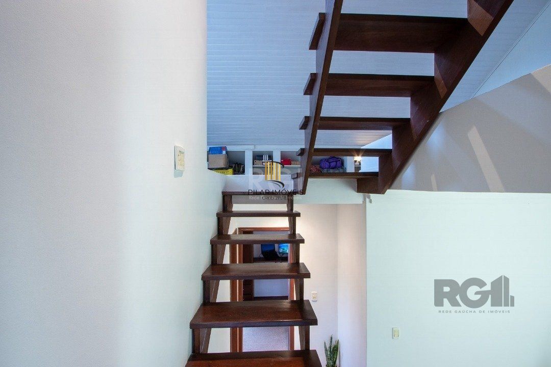 Casa Condominio para Venda - 170m², 3 dormitórios, sendo 1 suites, 2 vagas - Cavalhada