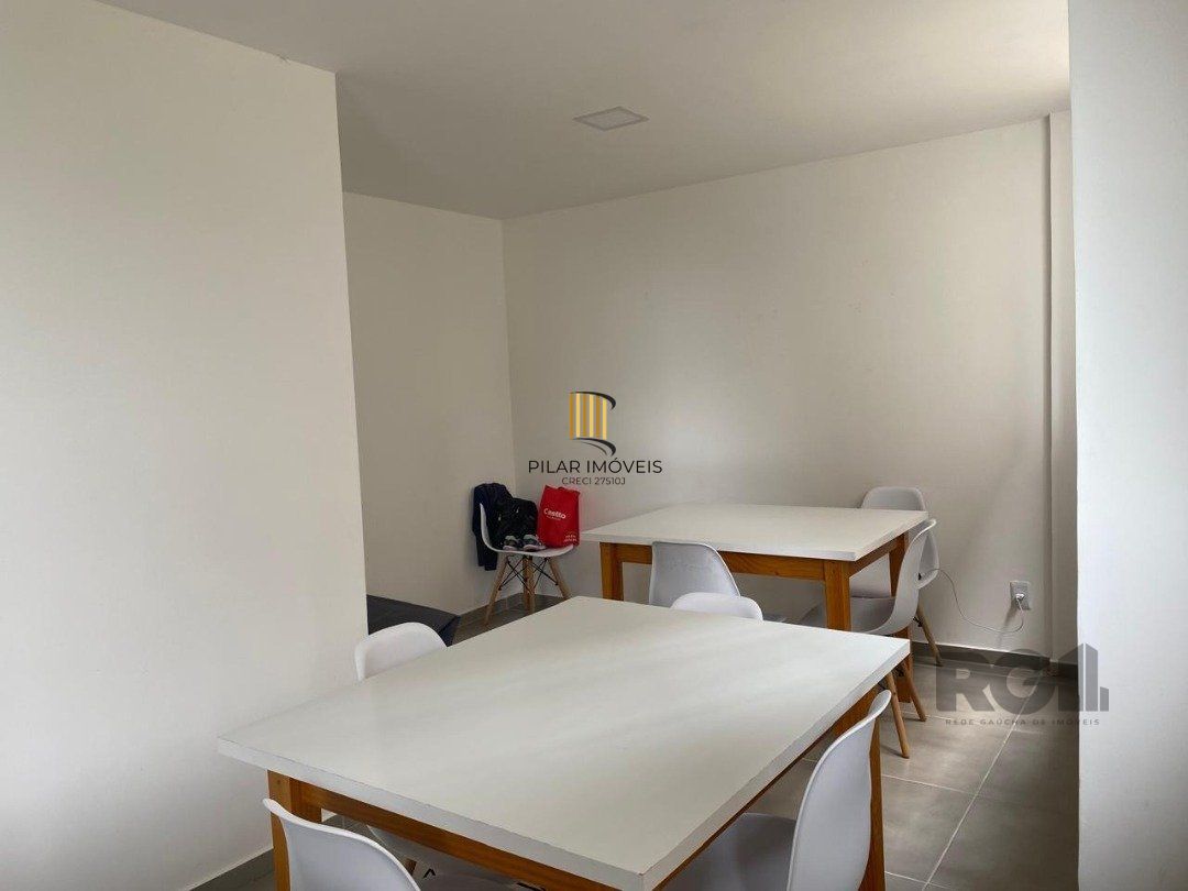 Apartamento 2 dormitórios no bairro Tristeza