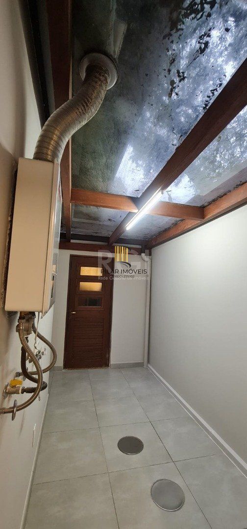 Casa de Condomínio 4 dormitórios no bairro Vila Conceição