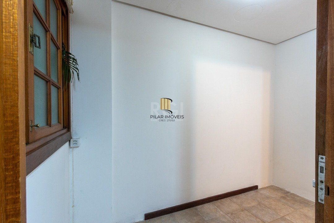 Casa Condominio para Venda - 215.81m², 4 dormitórios, sendo 1 suites, 2 vagas - Tristeza