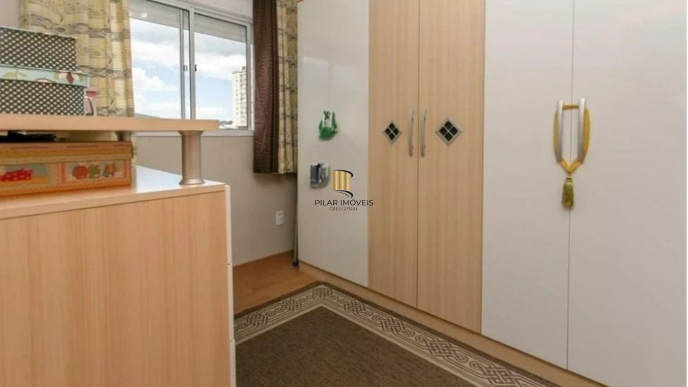 Apartamento com 2 quartos na Protásio Alves