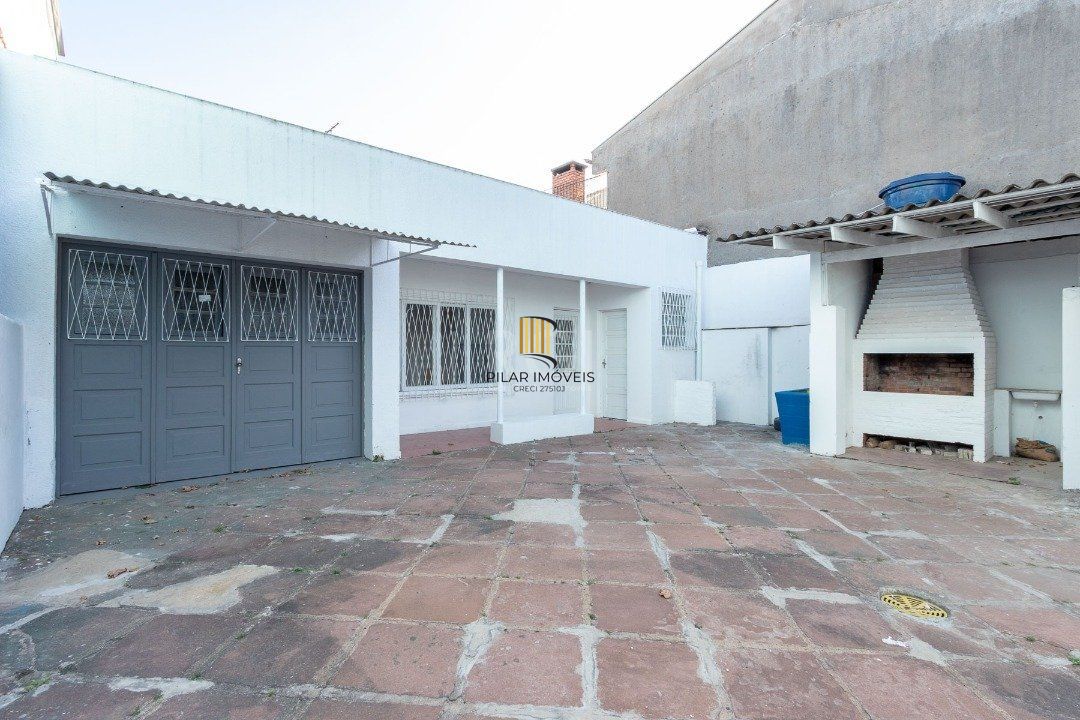 Casa para Venda - 180.2m², 3 dormitórios, 3 vagas - Medianeira
