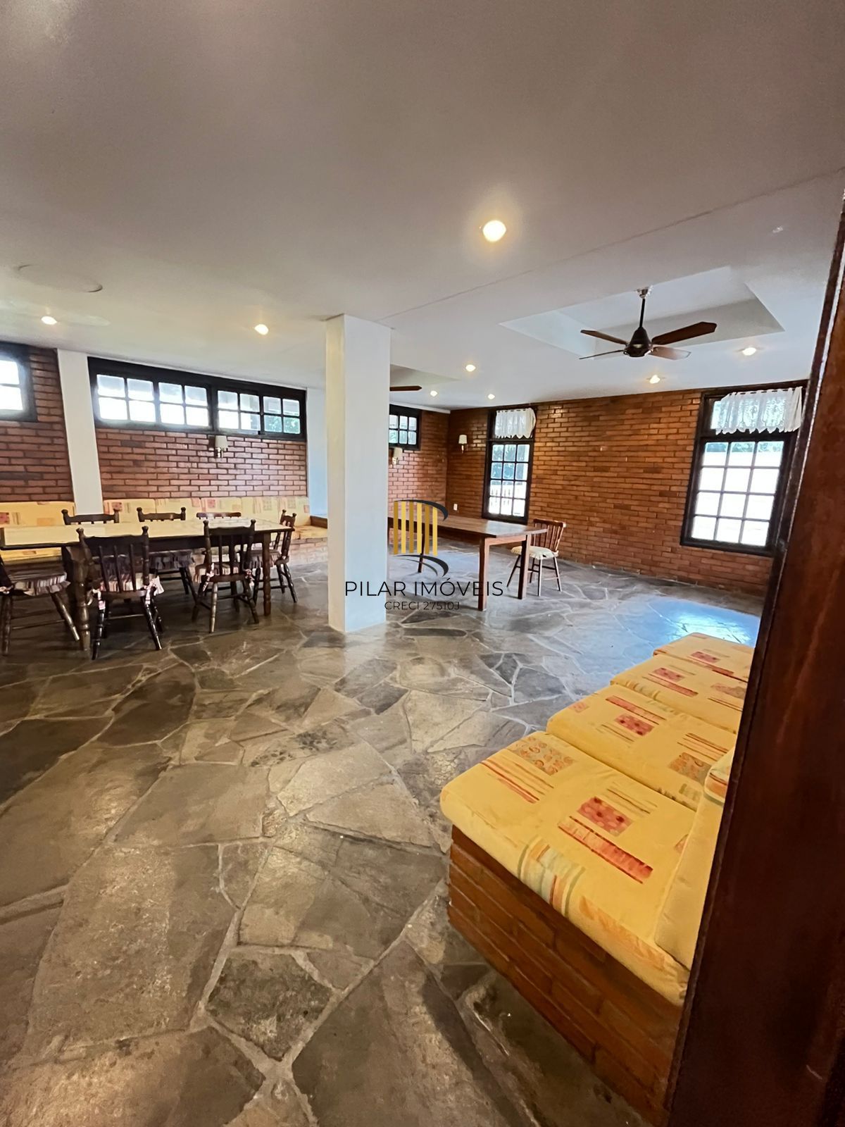 Apartamento 1 dormitório Bairro Cristal- 5 minutos Barra Shopping