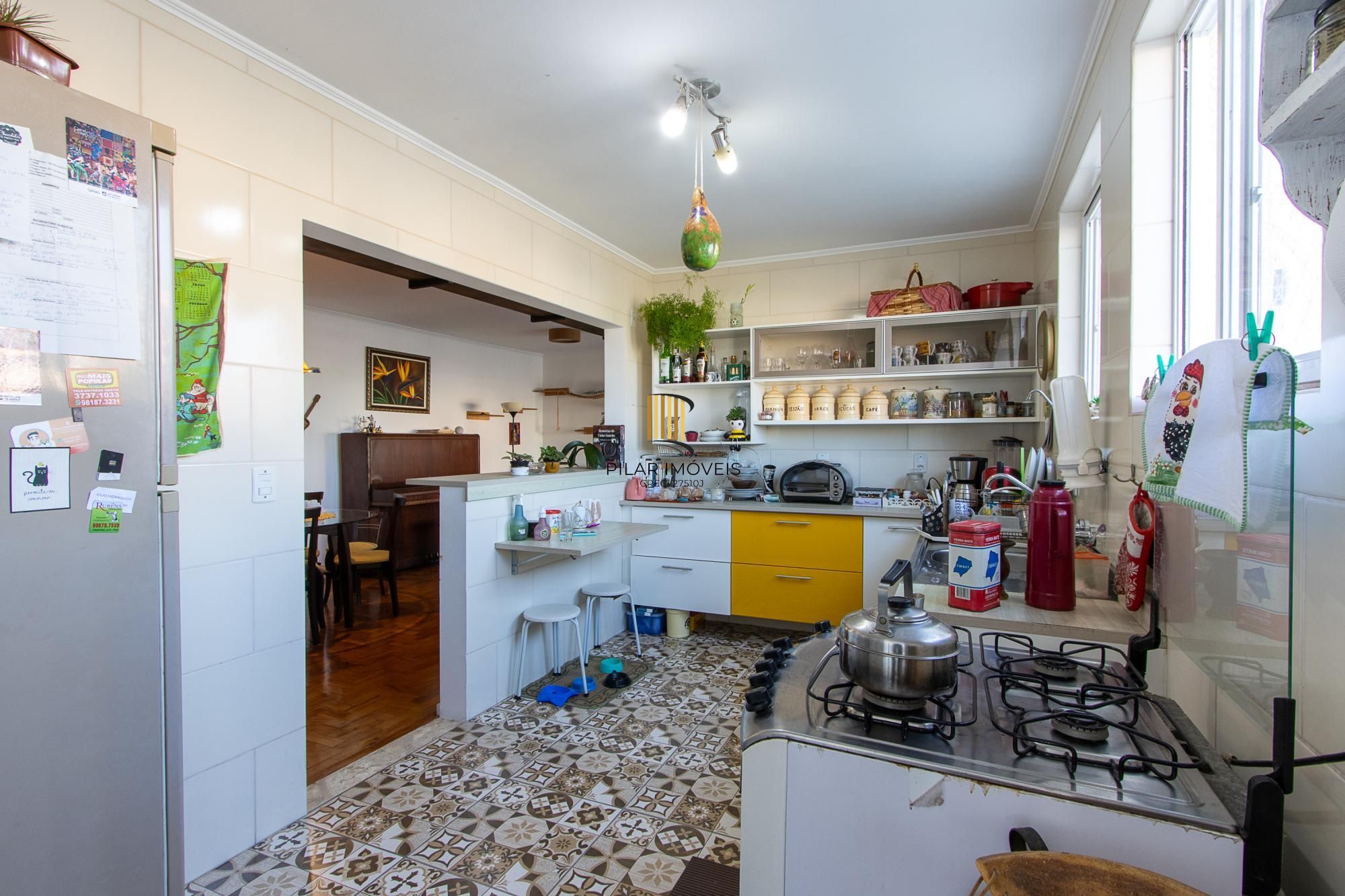 APARTAMENTO REFORMADO, 3 DORMITÓRIOS 129M² PRIVATIVOS, 1 VAGA, ELEVADOR - BAIRRO SANTA CECILIA