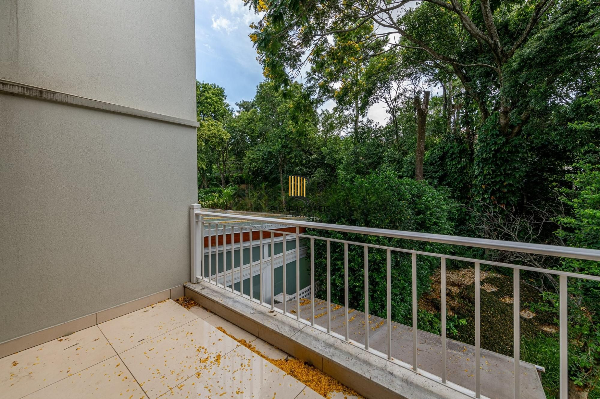 Casa de 4 dormitórios no bairro Três Figueiras