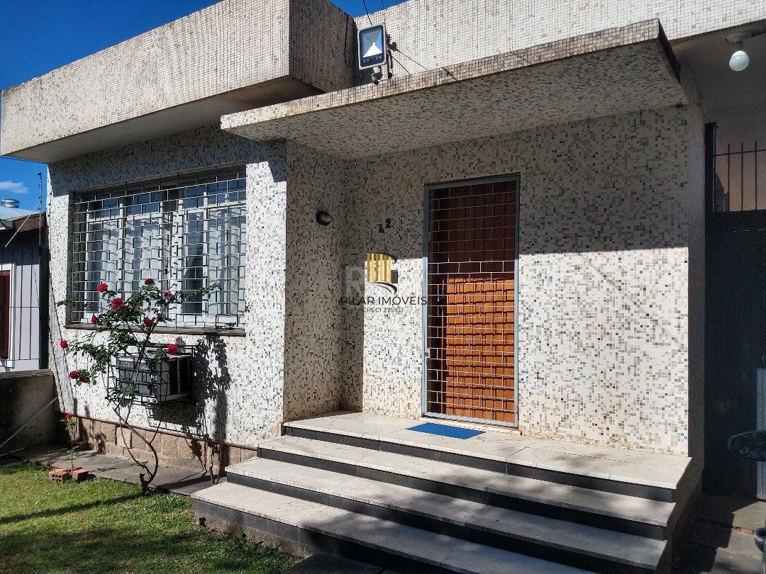 Casa para Venda - 84.96m², 3 dormitórios, 6 vagas - Camaquã
