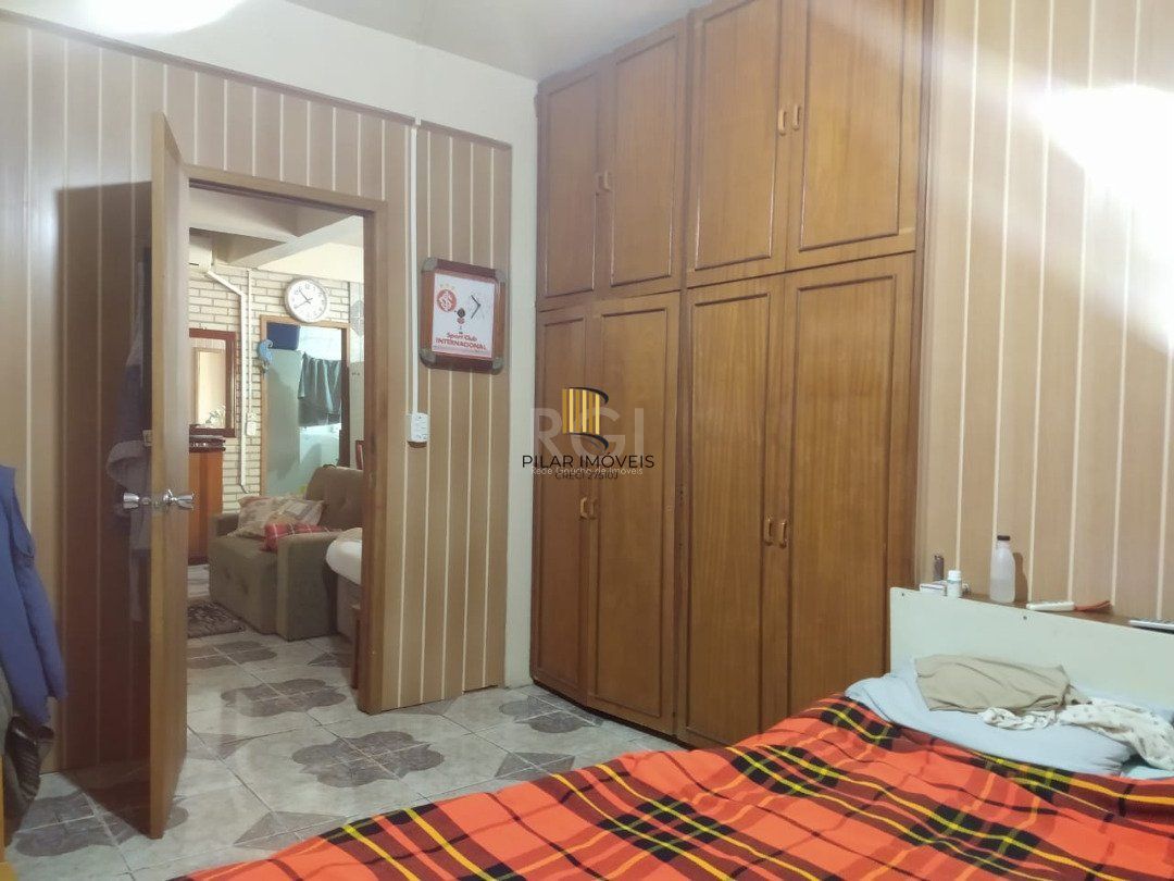 Casa para Venda - 322.4m², 2 dormitórios, 7 vagas - Cristal