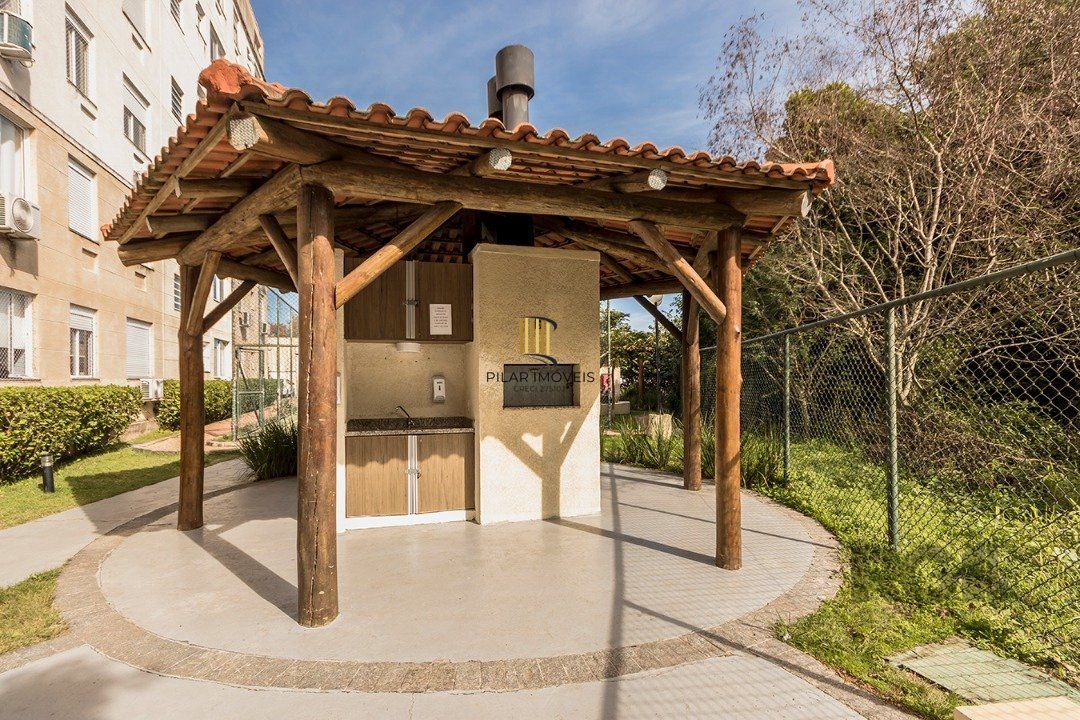 Apartamento  com 2 quartos e 1 banheiro no total