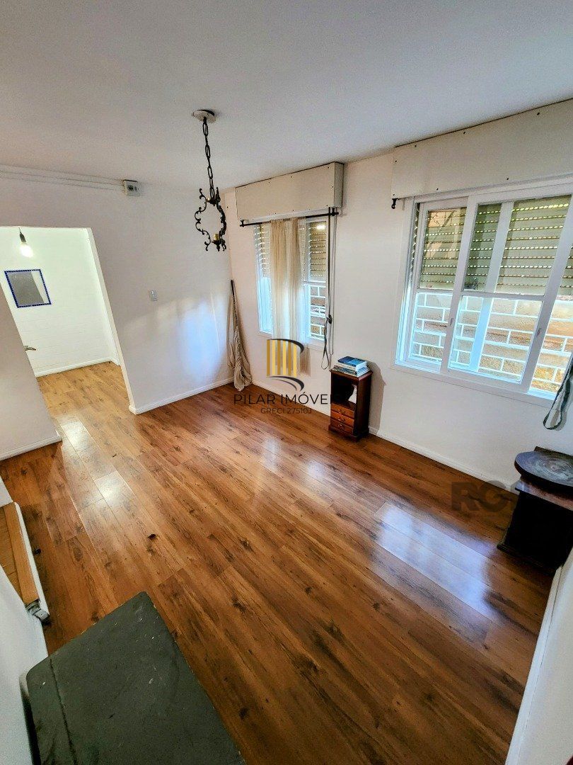 Casa 4 dormitórios no bairro Santa Tereza
