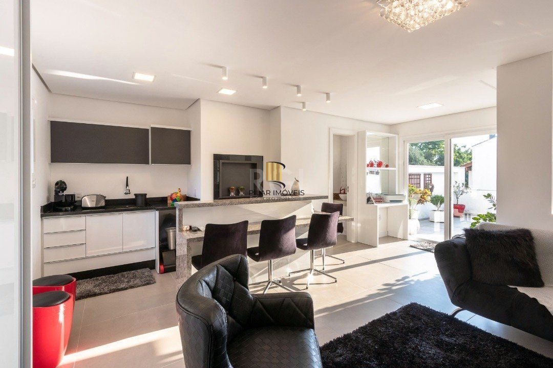 Casa Condominio para Venda - 202m², 3 dormitórios, sendo 1 suites, 2 vagas - Tristeza