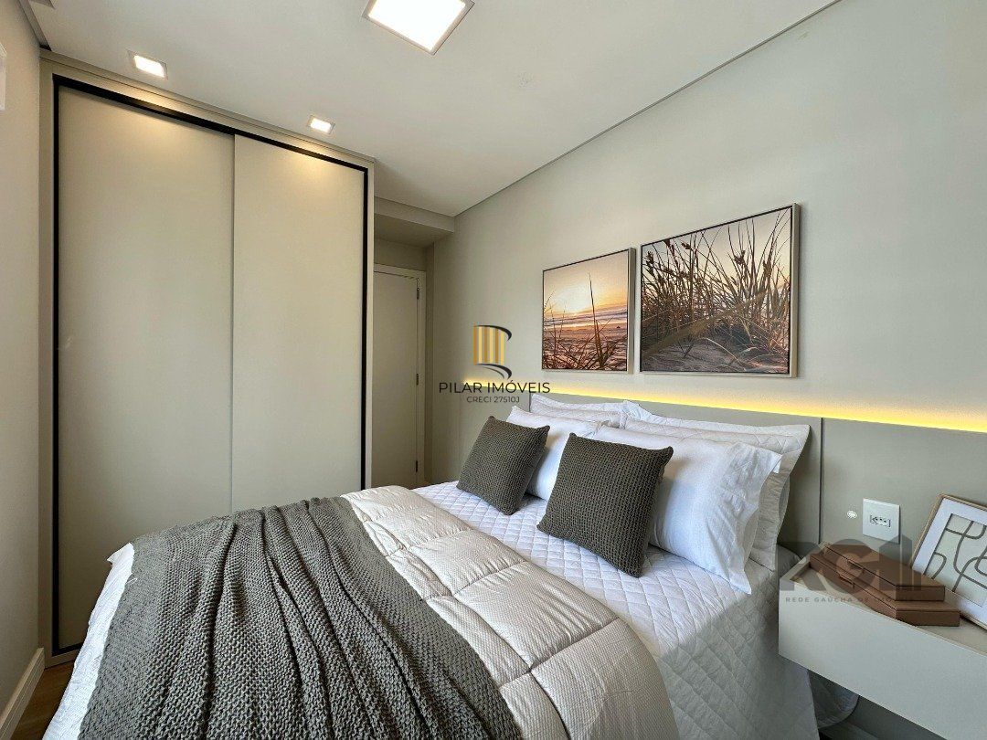 Apartamento 2 dormitórios no bairro Zona Nova