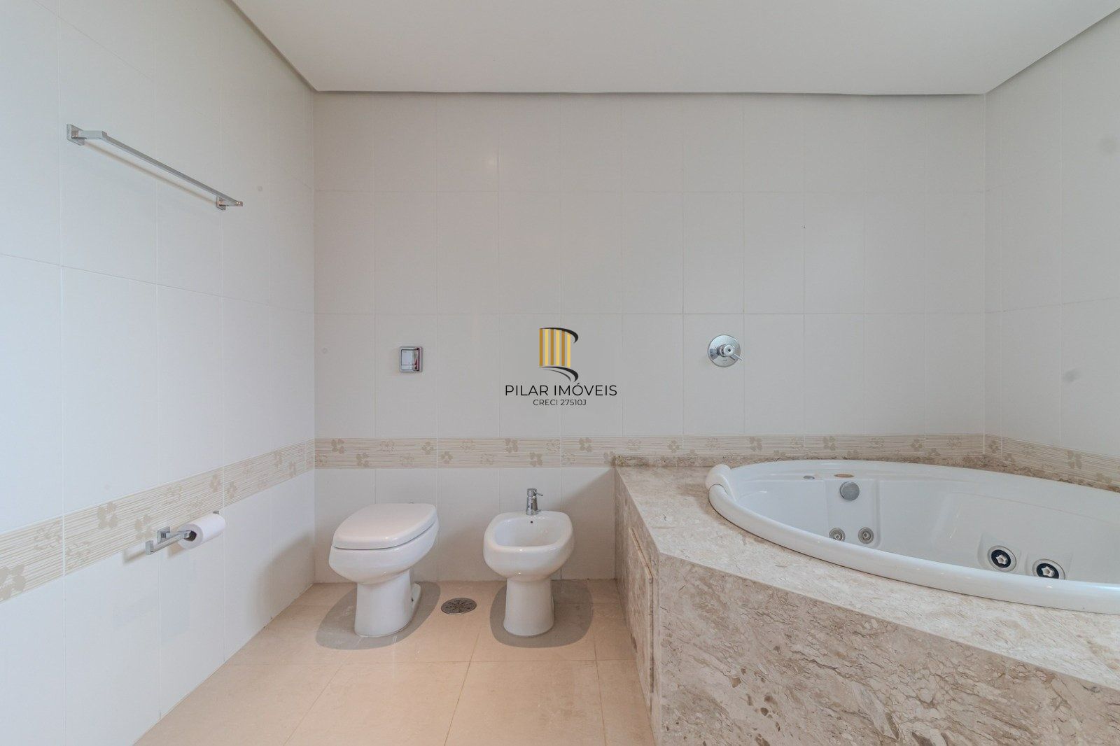 Alto Padrão no TERRAZAS: 4 Suítes, 312m² e Vista Incrível para a Natureza