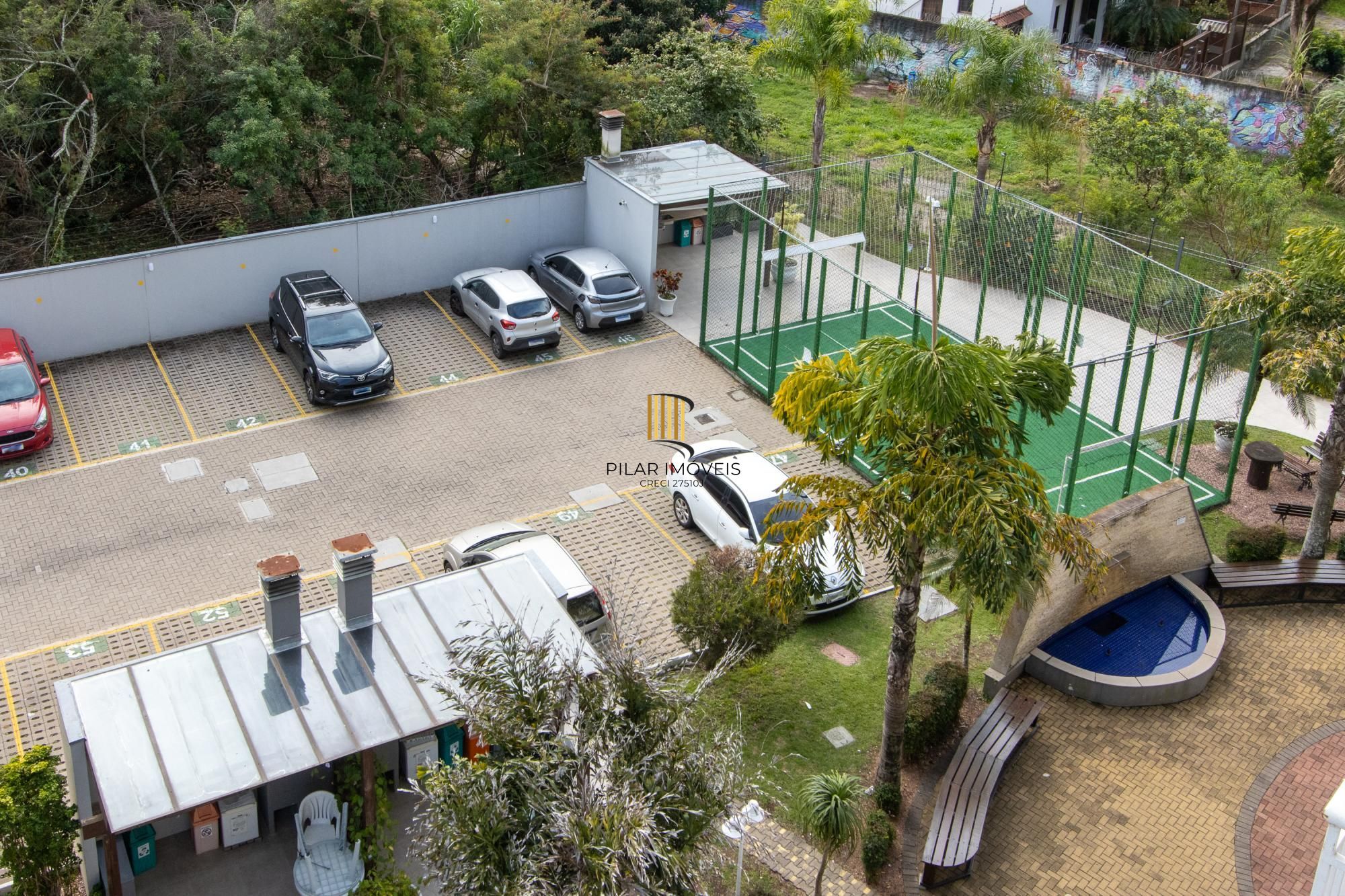 Apartamento no Bairro Cristal de 3 dormitórios,1 Suíte, Semi mobiliado com 1 vaga escriturada