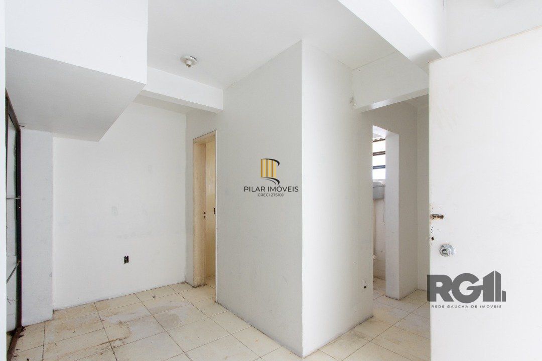 Loja para venda no bairro São João, com 160,50 m², 02 banheiros