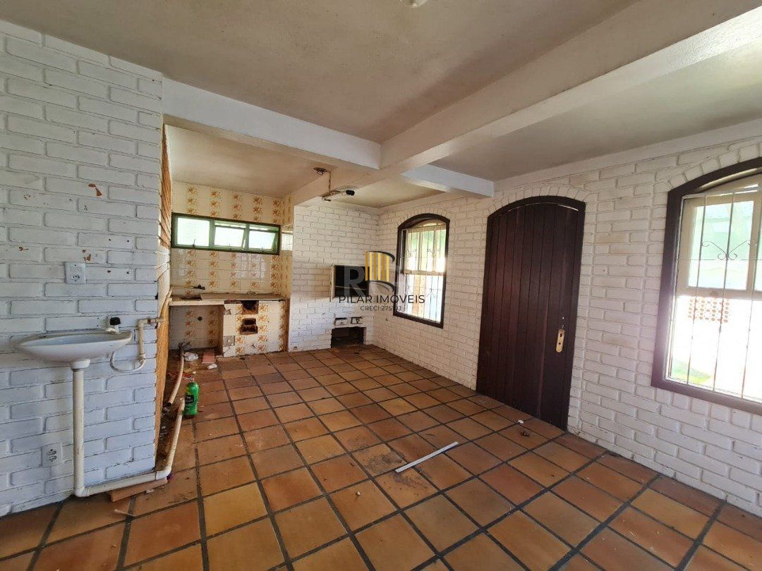 Casa para Venda - 220m², 3 dormitórios, Nonoai