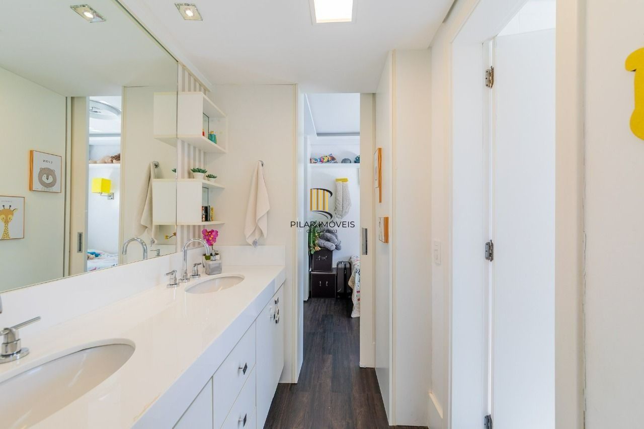 APARTAMENTO IMPECÁVEL - CONFORTO E SOFISTICAÇÃO