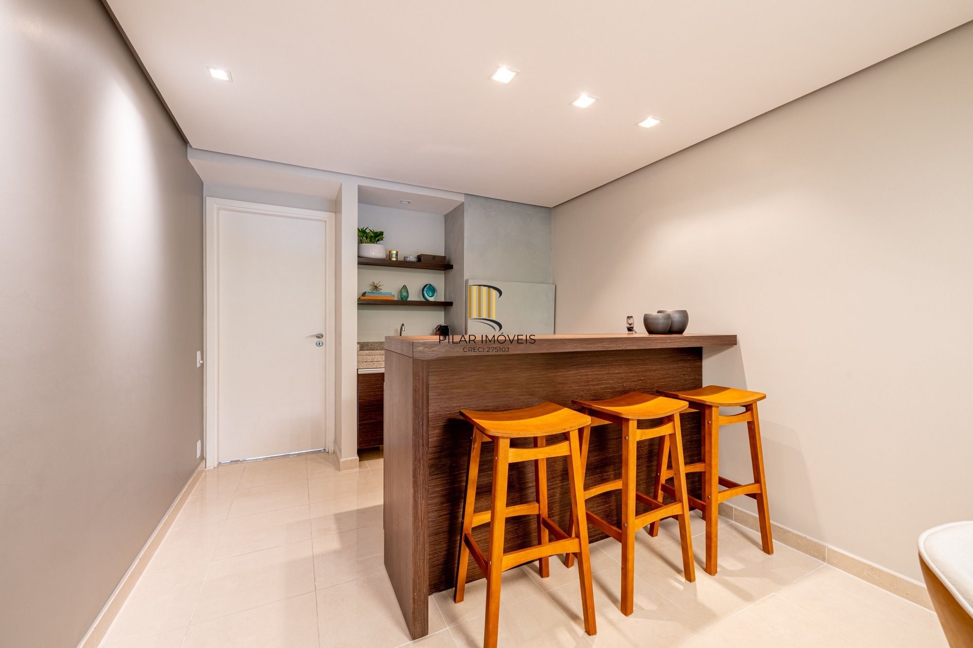 Apartamento 3 dormitórios, sendo 3 suítes e 3 vagas