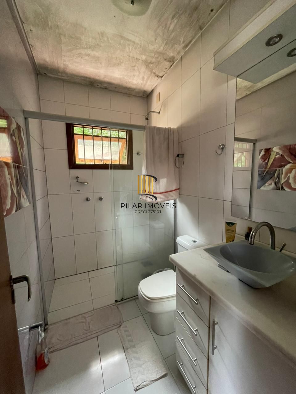 Casa à venda em Belém Novo – Vista deslumbrante para o Guaíba!