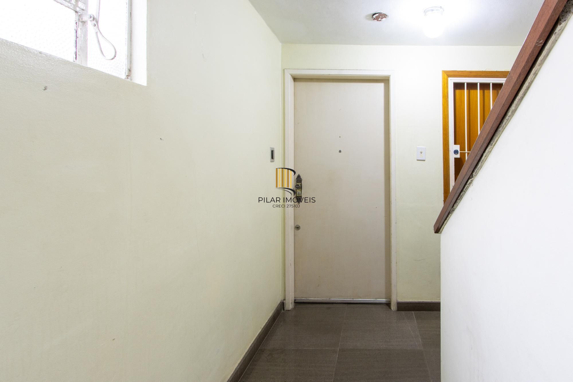 Apartamento com 2 dormitórios por 200.000,00