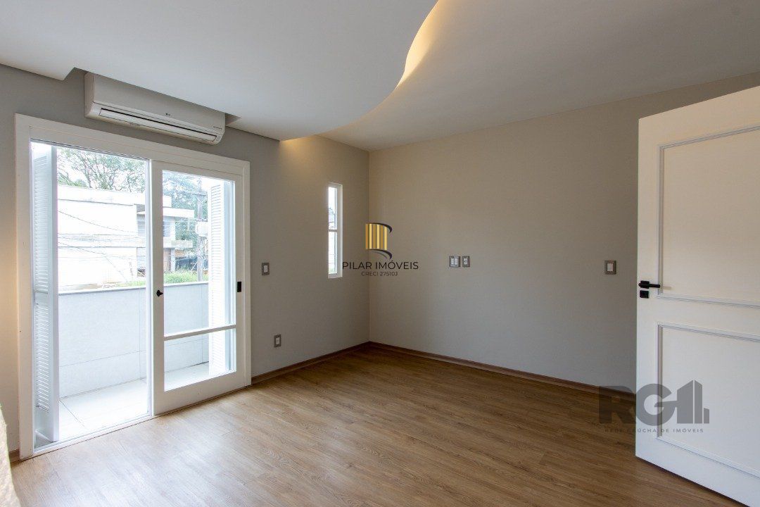 Casa 3 dormitórios à venda Ipanema  - Impecável - Totalmente reformada e mobiliada.