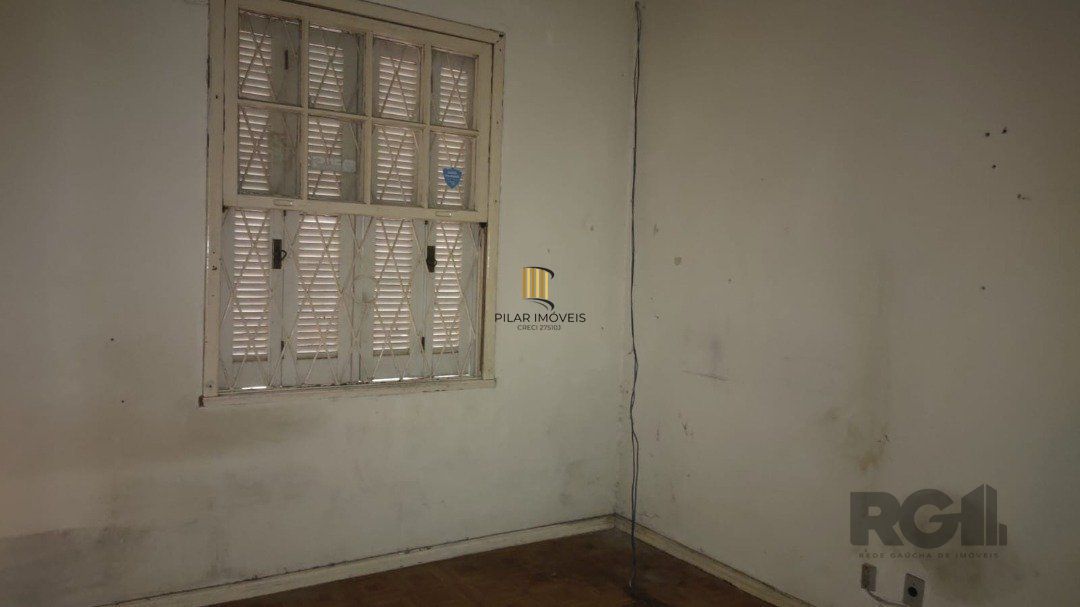 Casa 4 dormitórios no bairro Partenon