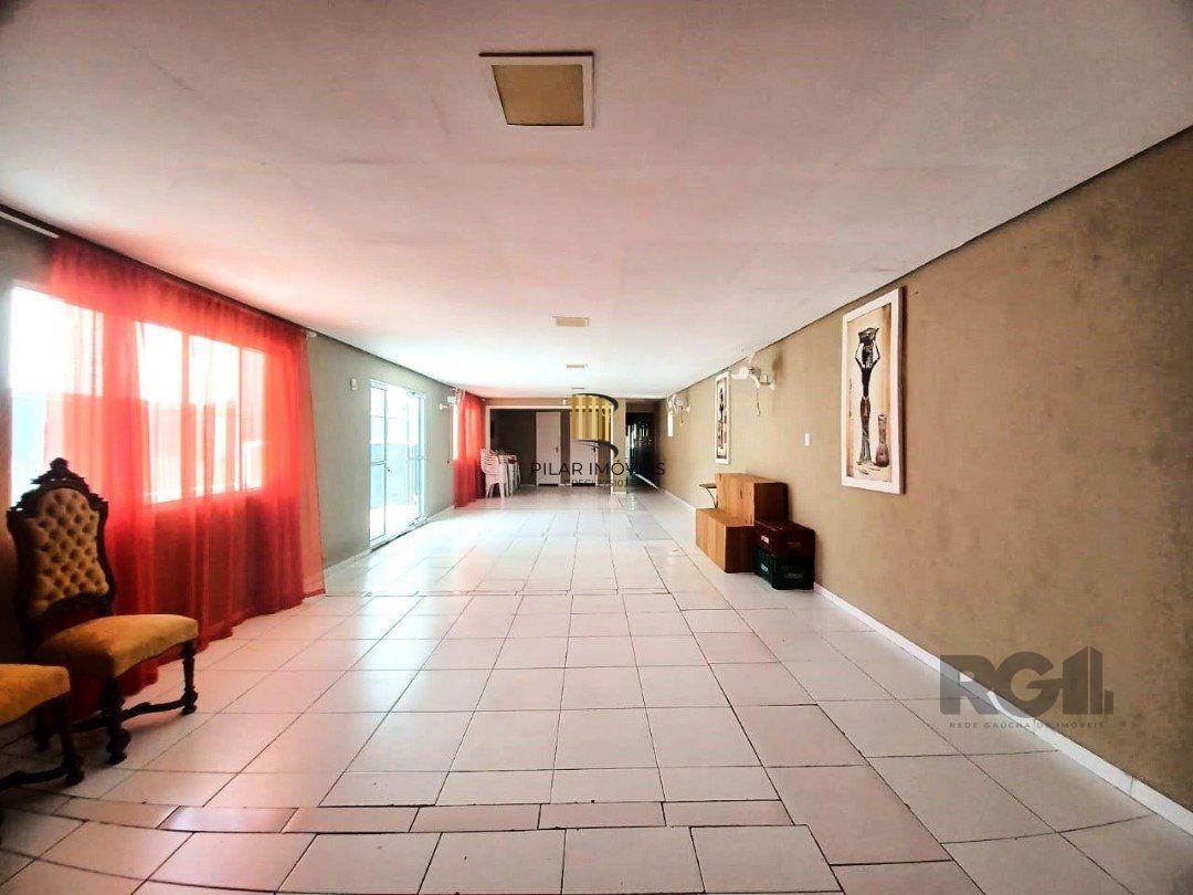 Casa 4 dormitórios no bairro Navegantes