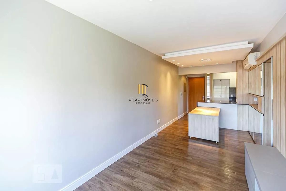 Apartamento à venda no bairro Cavalhada, 3 quartos e 1 vaga