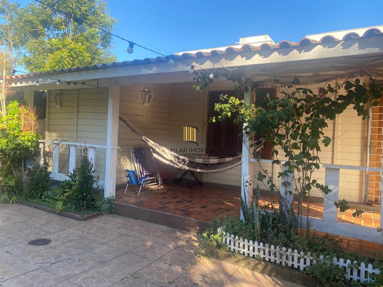 Casa 4 dormitórios no bairro Ipanema