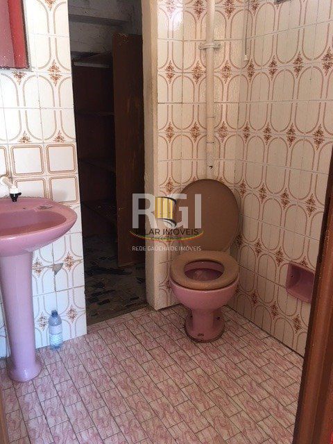 Casa para Venda - 659.12m², 3 dormitórios, sendo 1 suites, 1 vaga - Tristeza