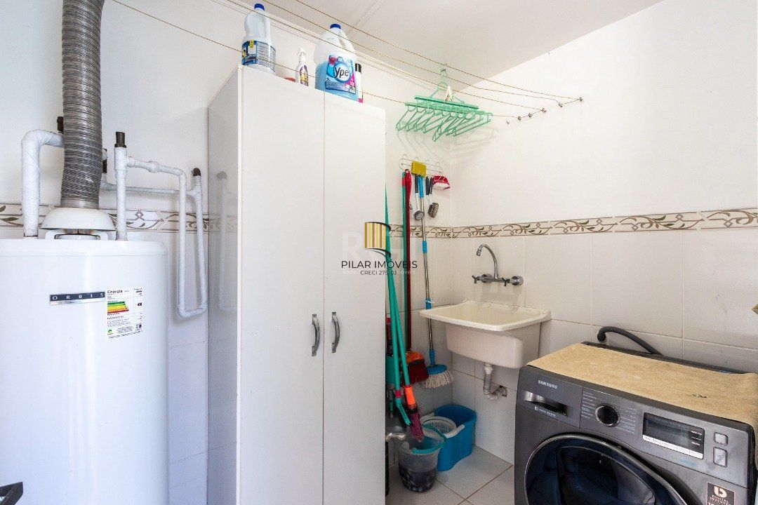 Casa Condominio para Venda - 240m², 4 dormitórios, sendo 1 suites, 2 vagas - Ipanema