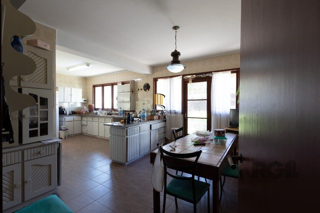 Casa 4 dormitórios no bairro Cristal