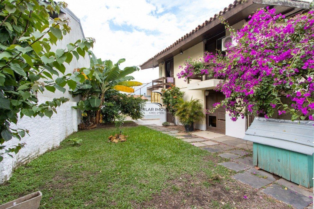 Casa para Venda - 180m², 3 dormitórios, sendo 1 suites, 2 vagas - Ipanema