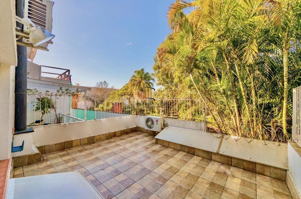 Casa Condominio para Venda - 210m², 3 dormitórios, sendo 3 suites, 1 vaga - Tristeza