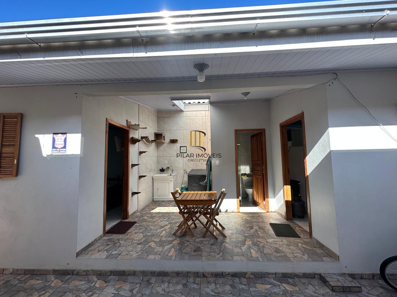 CASA REFORMADA , 4 DORMITORIOS , CHURRASQUEIRA , DESOCUPADA