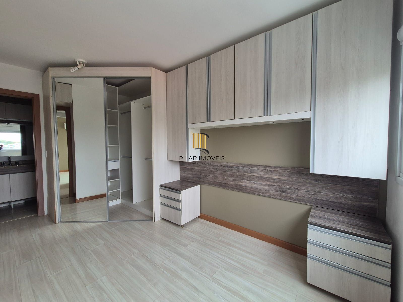 Apartamento 2 dormitórios no bairro Tristeza