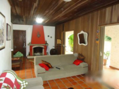 Casa para Venda - 174m², 3 dormitórios, sendo 1 suites, Belém Novo