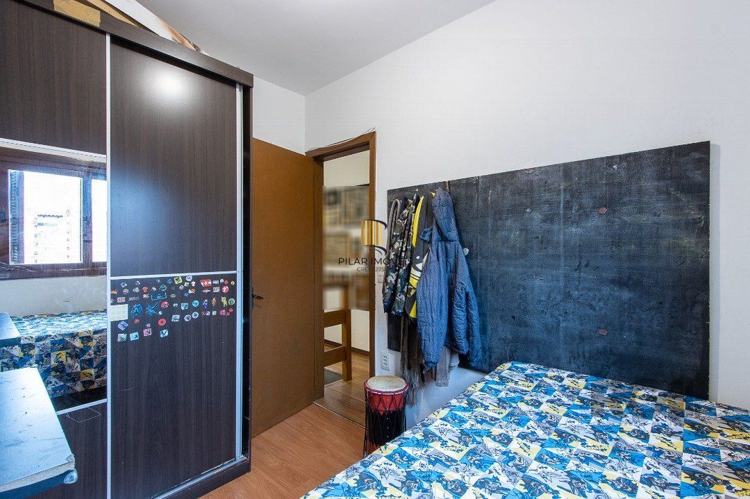 Casa 3 dormitórios no bairro Hípica