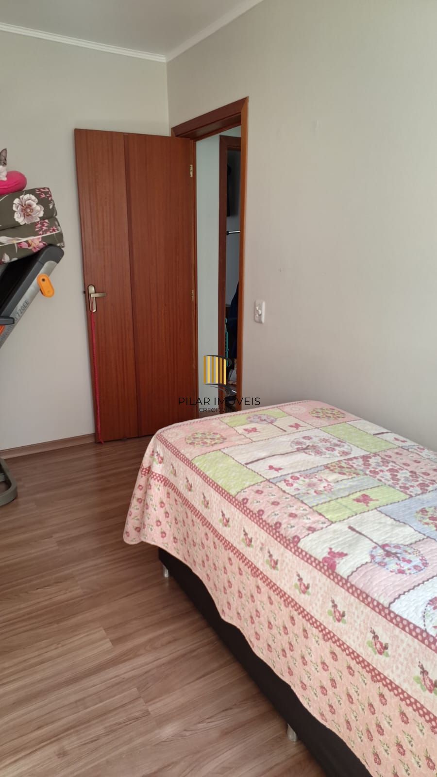 Apartamento  2 dormitórios,  garagem -  bairro Tristeza, Porto Alegre