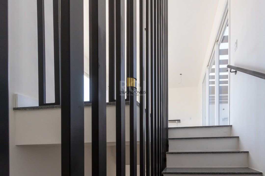 Casa Condominio para Venda - 306.18m², 3 dormitórios, sendo 3 suites, 3 vagas - Vila Assunção
