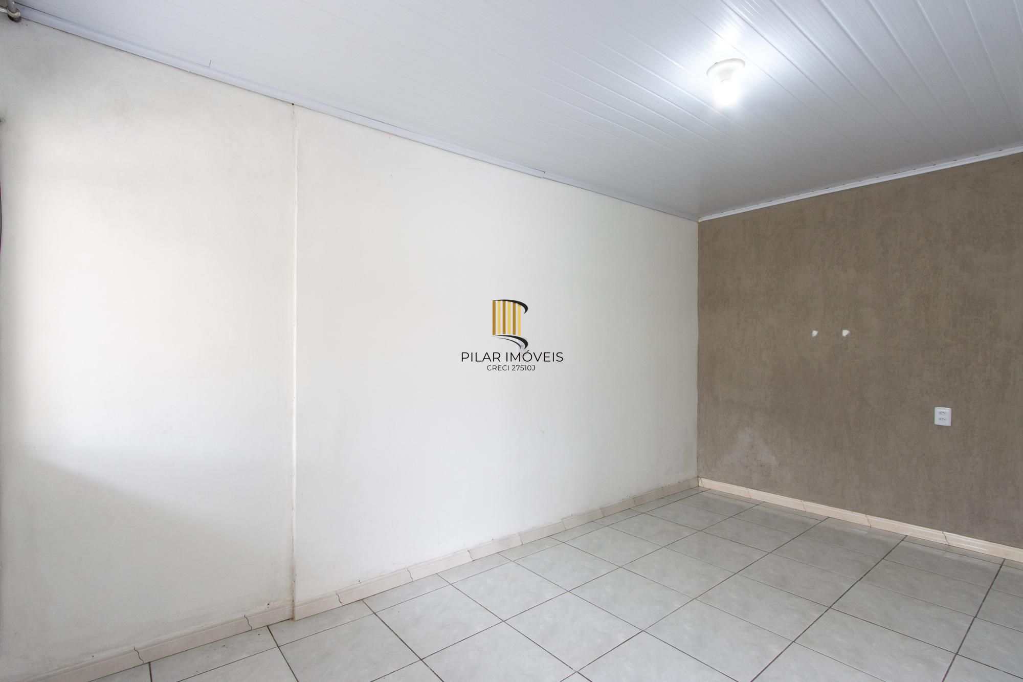 CASA TRÊS DORMITÓRIOS NA RESTINGA NOVA