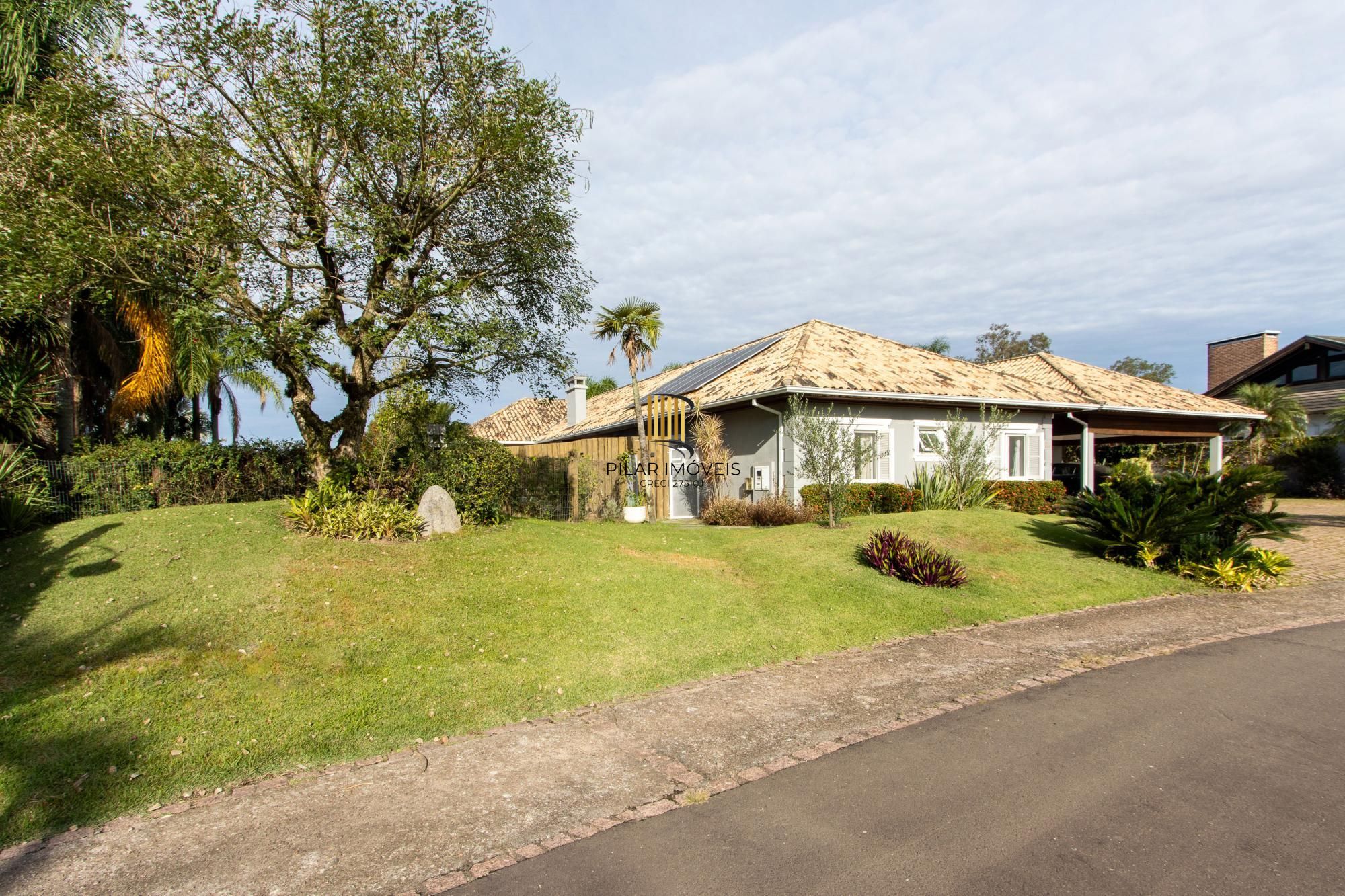 Casa de Condomínio 4 dormitórios no bairro Belém Novo