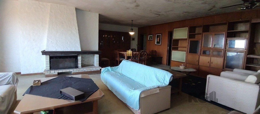 Casa com 4 quartos, suite, piscina, amplo terreno - Bairro Sétimo Céu